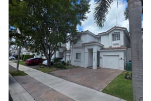 11525 Nw 71st St, Doral