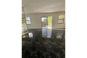 3522 Ne 166th St 10, North Miami Beach