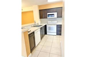 650 S Park Rd 24-5 Hollywood, FL 33021 - MLS#A11976946