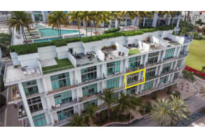 90 Sw 3rd St Th505, Miami