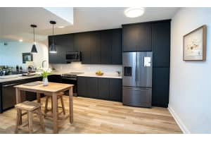 10730 Nw 66th St 105, Doral