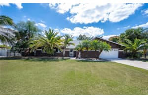 12930 Sw 190th St, Miami