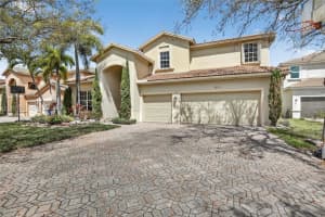 19151 N Hibiscus St, Weston 19151 N Hibiscus St, Weston