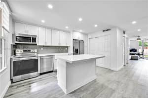 14145 Kendale Lakes Cir Miami, FL 33183 - MLS#A11977059