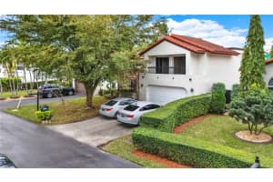 10528 Sw 118th Pl, Miami