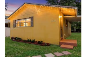 2760 Nw 58th St Miami, FL 33142 - MLS#A11977097