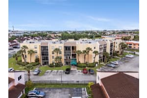 8005 Lake Dr 404 Doral, FL 33166 - MLS#A11977140