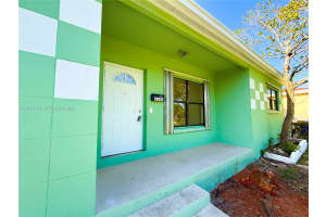 1141 Ne 154th Ter North Miami Beach, FL 33162 - MLS#A11977161