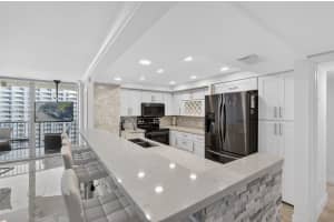 2655 Collins Ave 1407, Miami Beach