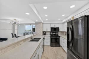 2655 Collins Ave 1407 Miami Beach, FL 33140 - MLS#A11977208