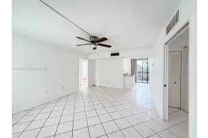 8075 Sw 107th Ave 219 Miami, FL 33173 - MLS#A11977262