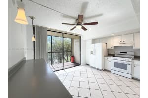 8075 Sw 107th Ave 219 Miami, FL 33173 - MLS#A11977262