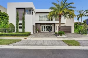 10223 Nw 75th Ter, Doral