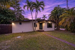810 Ne 149th St, Miami 810 Ne 149th St, Miami