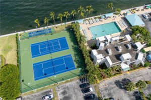 1000 Parkview Dr 222 Hallandale Beach, FL 33009 - MLS#A11977333