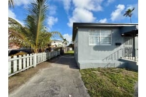 3131 Sw 2nd St 3131 Miami, FL 33135 - MLS#A11977353