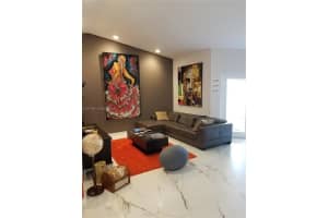 5723 Nw 100th Ct Doral, FL 33178 - MLS#A11977392