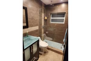 5723 Nw 100th Ct Doral, FL 33178 - MLS#A11977392