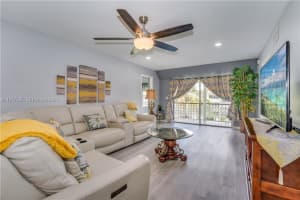 681 S Hollybrook Dr APT 305, Pembroke Pines, FL 33025, - MLS#A11977395