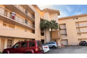 8895 Fontainebleau Blvd 111 Miami, FL 33172 - MLS#A11977493