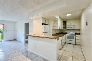4803 NW 7th St Apt 105-14, Miami, FL 33126, - MLS#A11977548