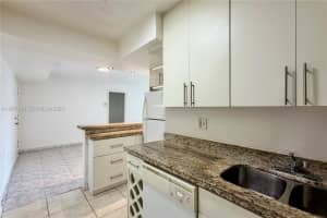 4803 NW 7th St Apt 105-14, Miami, FL 33126, - MLS#A11977548