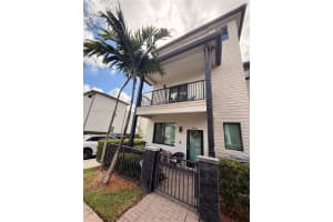 4900 Nw 83rd Path Doral, FL 33166 - MLS#A11977563