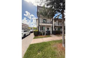 4900 Nw 83rd Path Doral, FL 33166 - MLS#A11977563