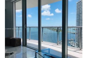 1750 N Bayshore Dr 2302 Miami, FL 33132 - MLS#A11977577