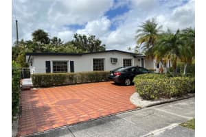 18160 Nw 82nd Ave, Hialeah 18160 Nw 82nd Ave, Hialeah
