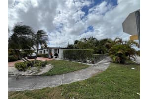 18160 Nw 82nd Ave Hialeah, FL 33015 - MLS#A11977588