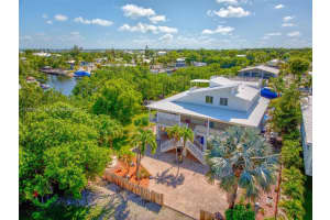 894 Ellen Dr, Key Largo