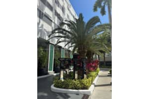 185 Se 14th Ter 812 Miami, FL 33131 - MLS#A11977612