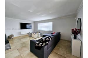 13217 Sw 9th Ln 1 Miami, FL 33184 - MLS#A11977631