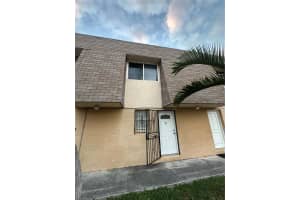 10902 Sw 2nd St 4f Sweetwater, FL 33174 - MLS#A11977714