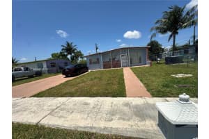 10761 Sw 221st St, Miami
