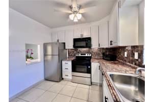 1400 Ne 55th St 201 Fort Lauderdale, FL 33334 - MLS#A11977724