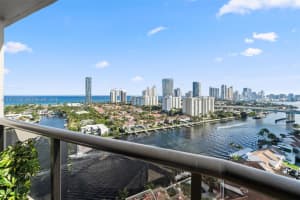 19667 Turnberry Way 20b, Aventura