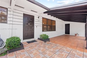 1100 W 53rd Ter Hialeah, FL 33012 - MLS#A11977763