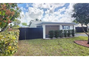 8116 NW 72nd Ave, Tamarac, FL 33321, - MLS#A11977843