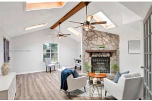 3525 Brookshire Dr Other, FL 32504 - MLS#A11977856