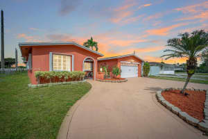 2030 Nw 91st Ter Pembroke Pines, FL 33024 - MLS#A11977870