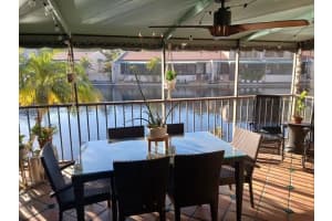 8436 Dundee Ter, Miami Lakes