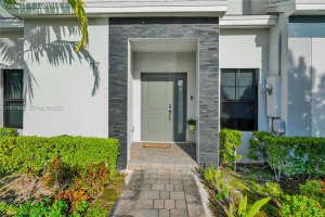 117 NE 3rd St, Florida City, FL 33034, - MLS#A11977888