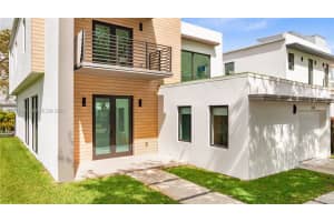 2225 Sw 18th Ave Miami, FL 33145 - MLS#A11977919