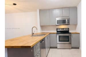 614 Woodgate Cir C Sunrise, FL 33326 - MLS#A11977932