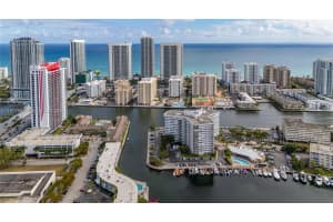 100 Golden Isles Dr 104 Hallandale Beach, FL 33009 - MLS#A11977941