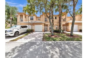 858 Nw 170th Ter 858 Pembroke Pines, FL 33028 - MLS#A11977955