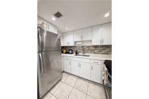 2201 W 52nd St APT 104, Hialeah, FL 33016, - MLS#A11977972