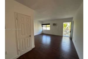 8321 Crespi Blvd #7, Miami, FL 33141, - MLS#A11978001